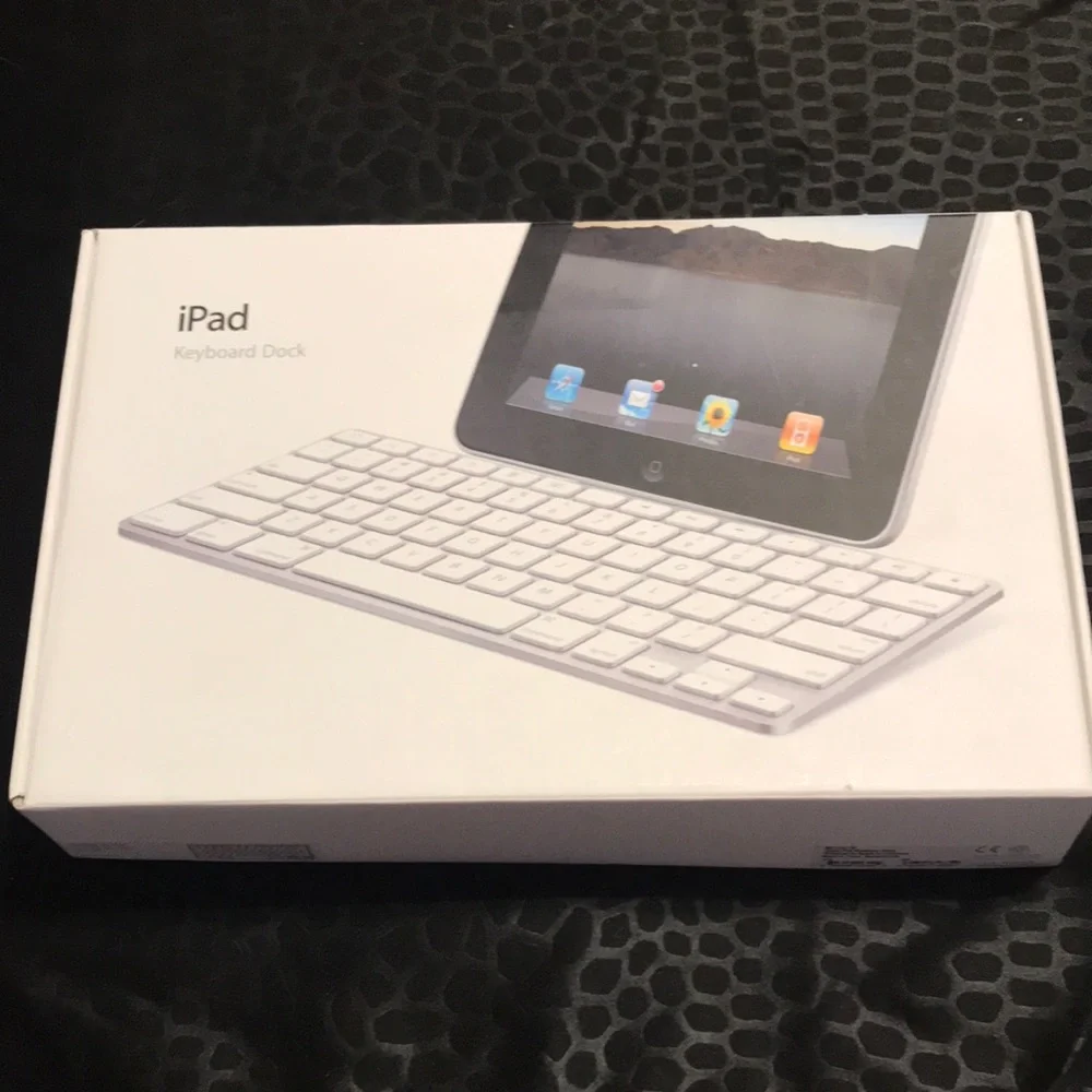 APPLE iPad Keyboard Dock A1359 MC533LL